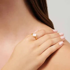 JULIE SANDLAU PRIMINI RING I FORGYLDT SØLV MED MILKY ROSE KRYSTAL STØRRELSE 56 - RI225GDMLROCR