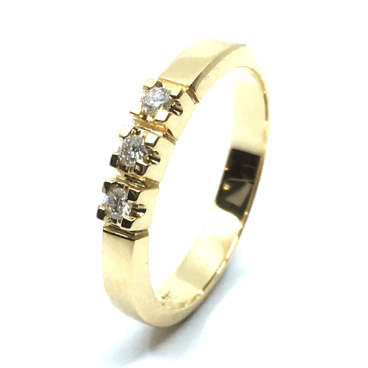 14 KT. ALLIANCE RING GULD MED BRILLANT 3X0,03 CT. W/SI