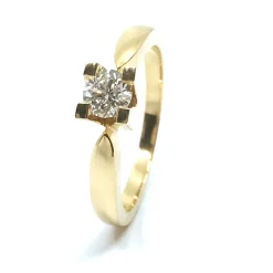 14 KT. GULD EVA RING MED BRILLANT 0,38 CT. W/SI