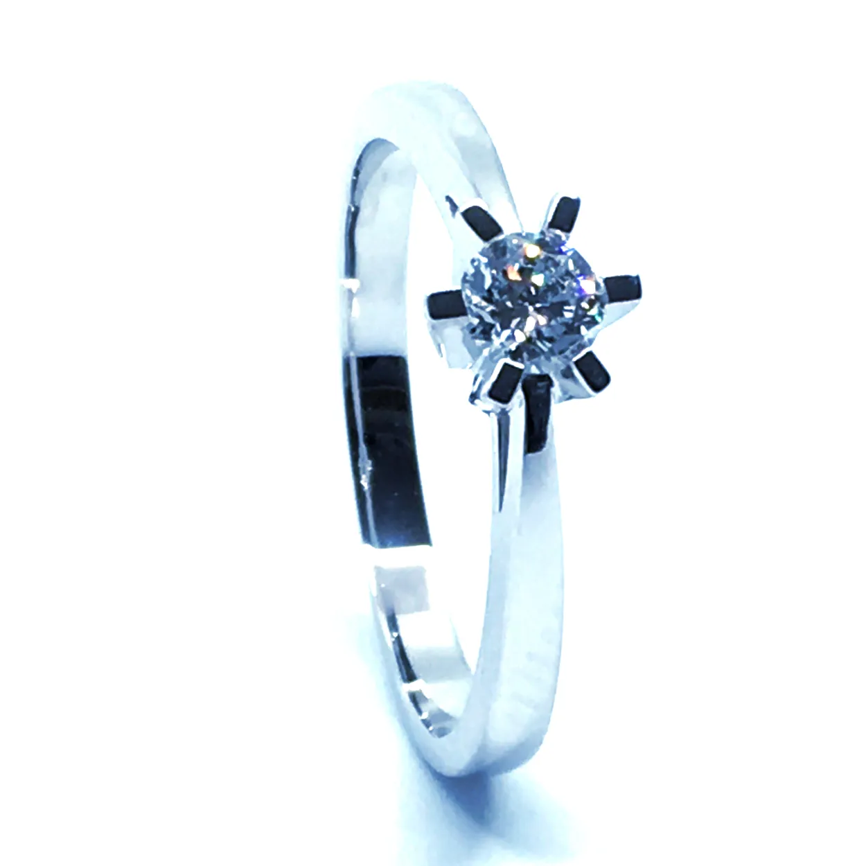 14 KT. HVIDGULD CARLA RING MED BRILLANT 0,25 CT. W/SI