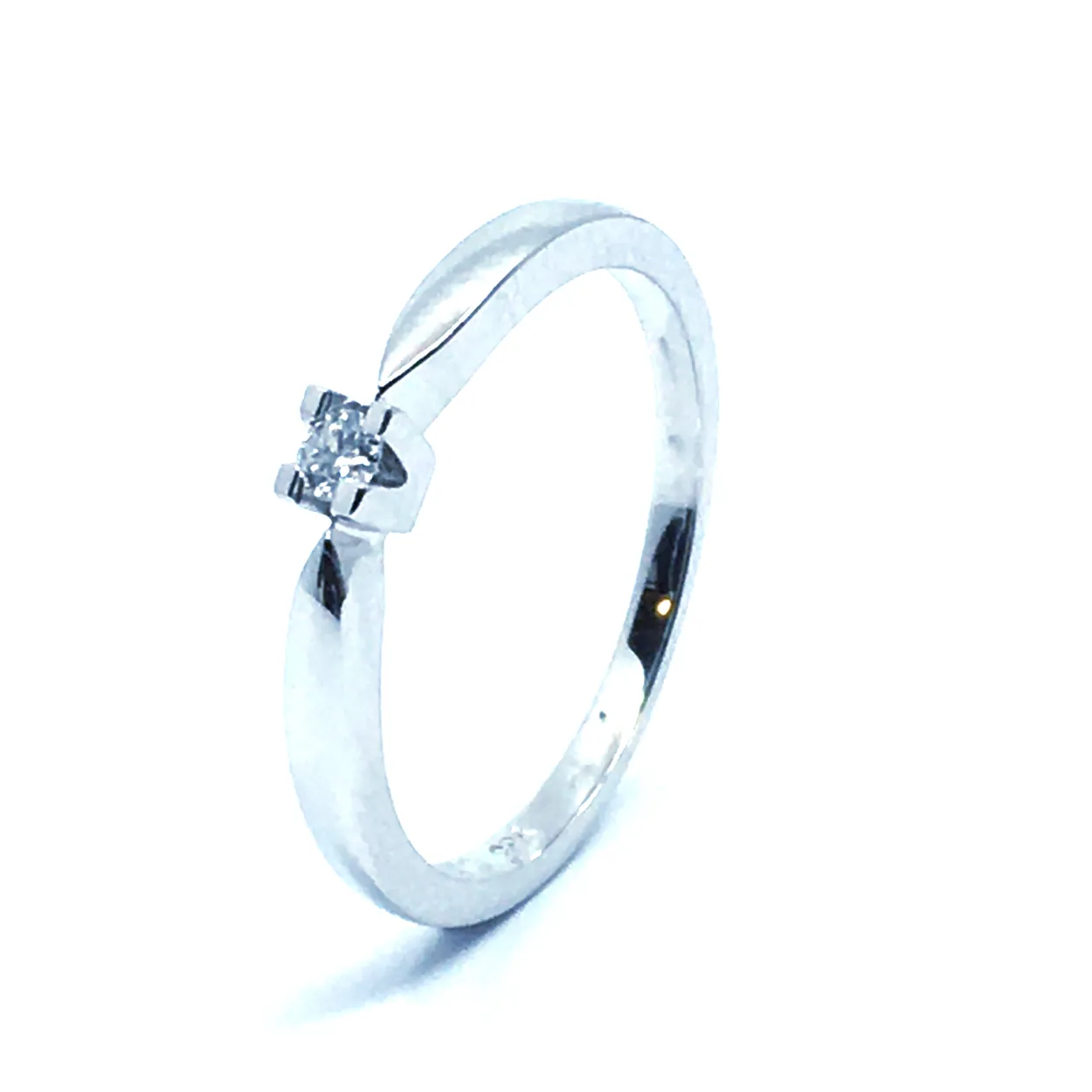 14 KT. HVIDGULD EVA RING MED BRILLANT 0,05 CT. W/SI
