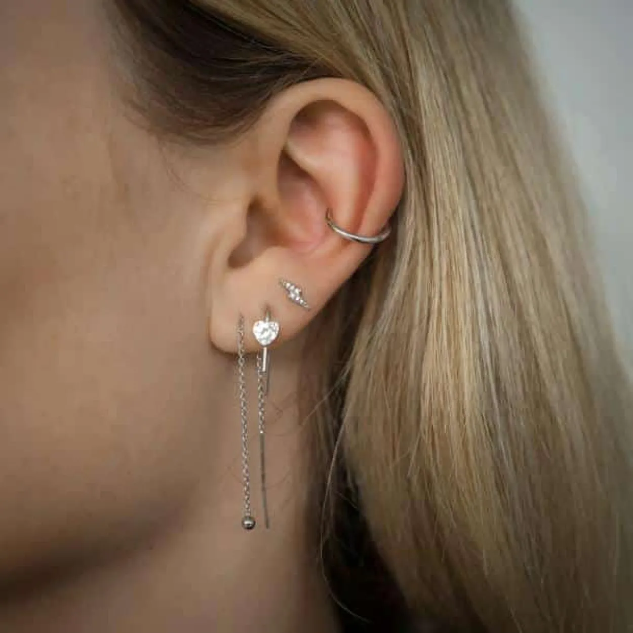 NORDAHL JEWELLERY LABRET SØLV LYN MED ZIRKONIA - 30140140900