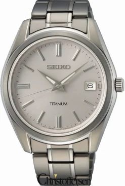 SEIKO ESSENTIAL HERRE UR TITAN LÆNKE MED GRÅ SKIVE - SUR369P1