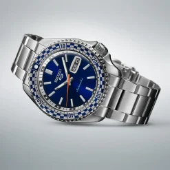 SEIKO 5 SPORT AUTOMATIC MED BLÅ SKIVE - SRPK65K1