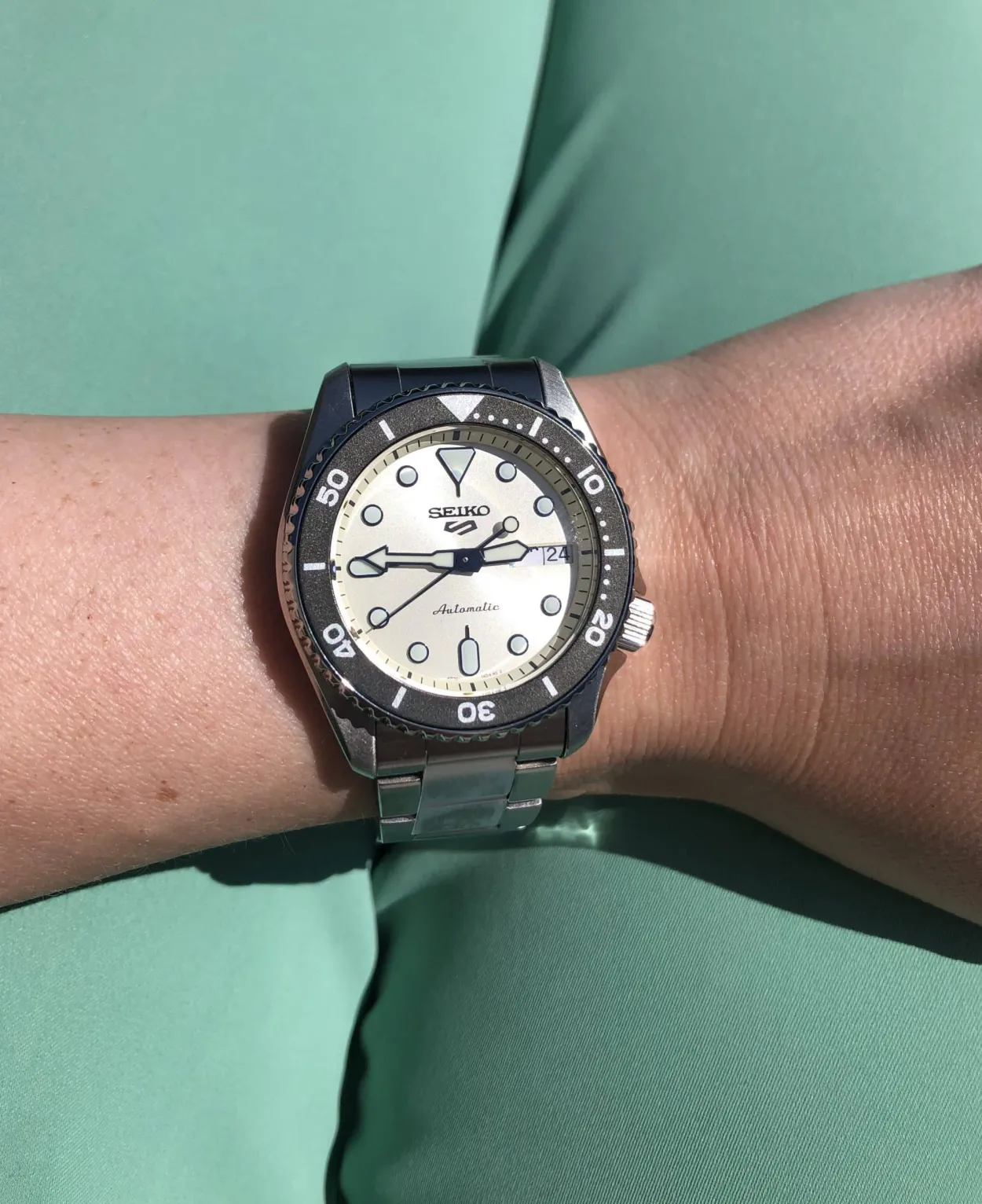 SEIKO 5 SPORT CREM SKIVE - SRPK31K1