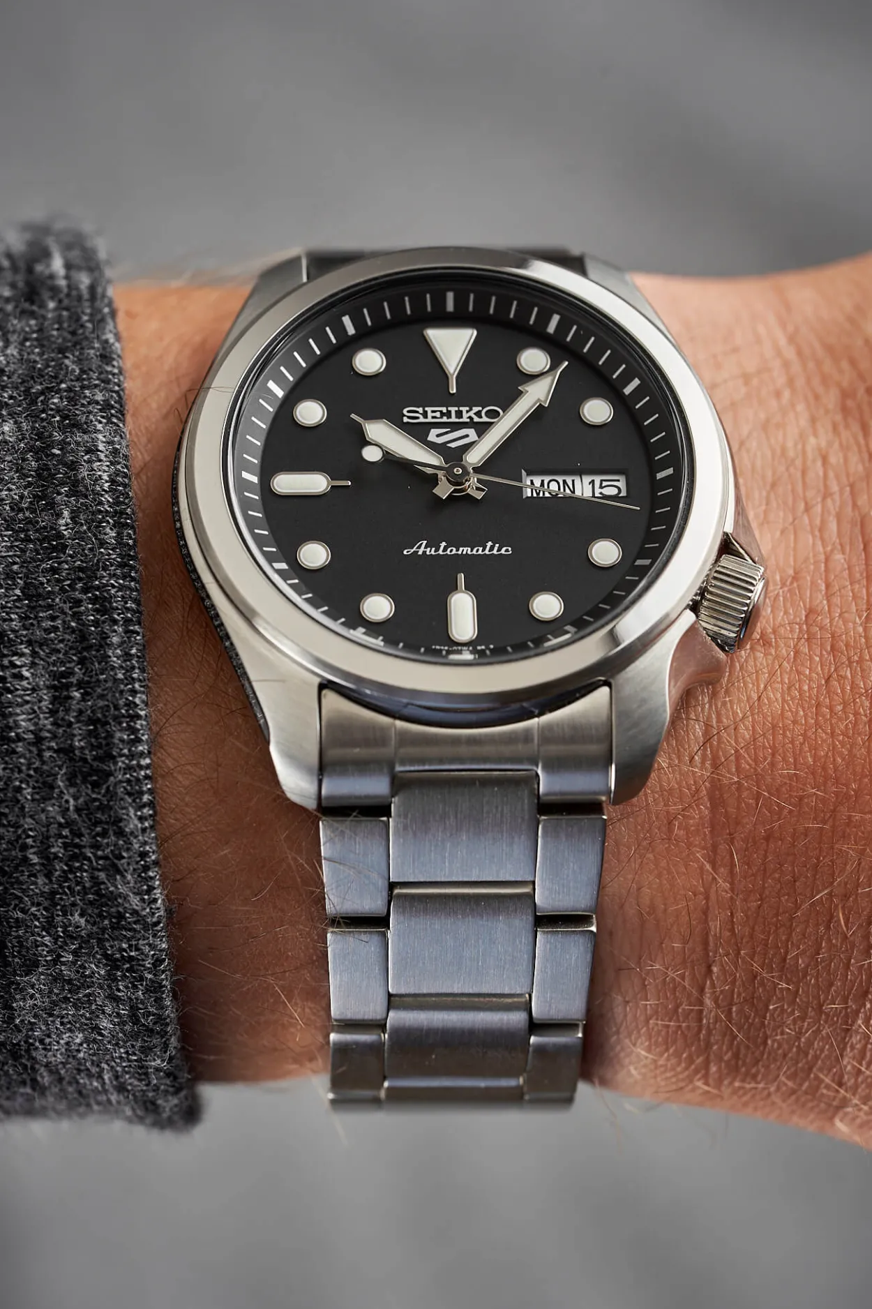 SEIKO 5 SPORT GRÅ SKIVE - SRPE51K1