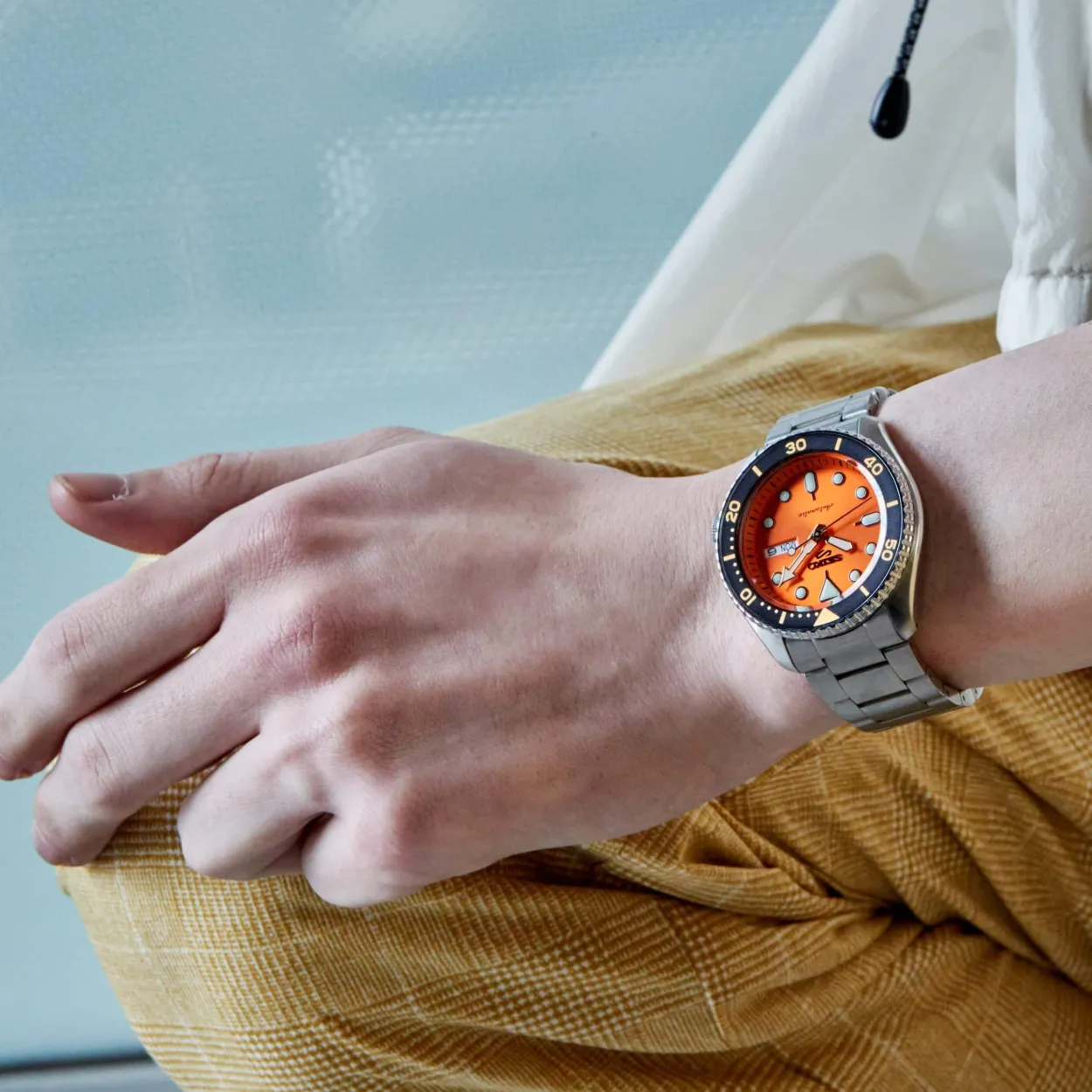 SEIKO 5 SPORT STYLE AUTOMATIK MED ORANGE SKIVE - SRPD59K1