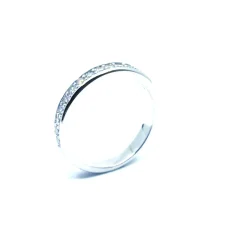 SØLV RING RHODINERET MED SYNETISKE ZIRKONIA