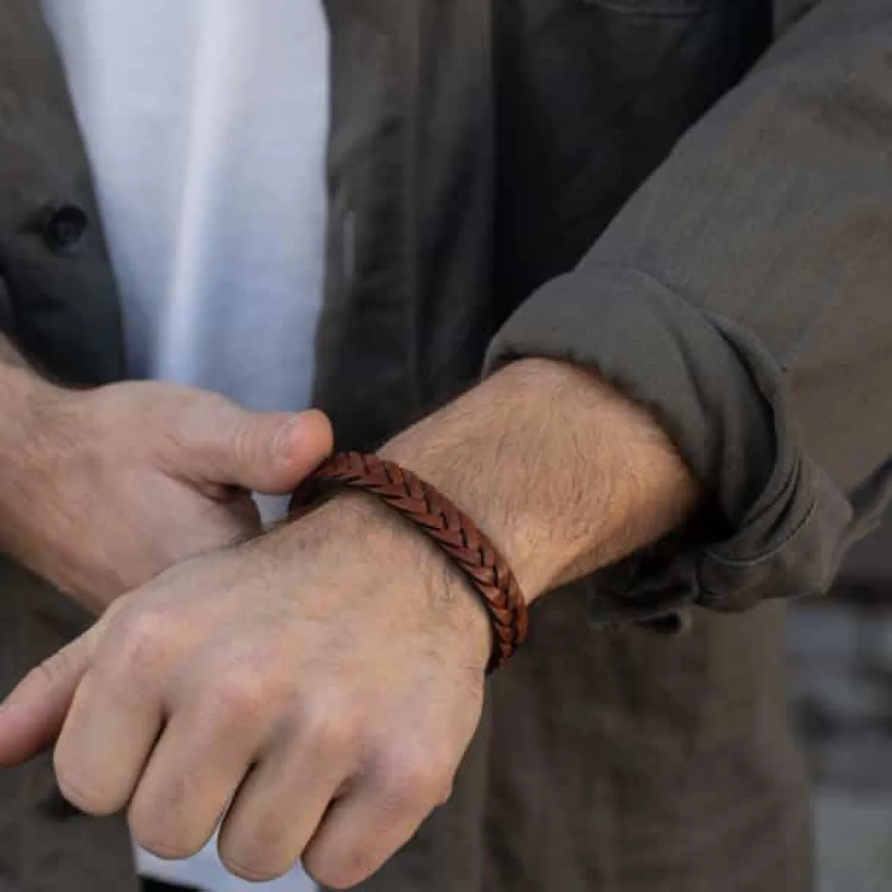 SON OF NOA ARMBÅND BRUN KALV MED STÅL LÅS - 80970269219