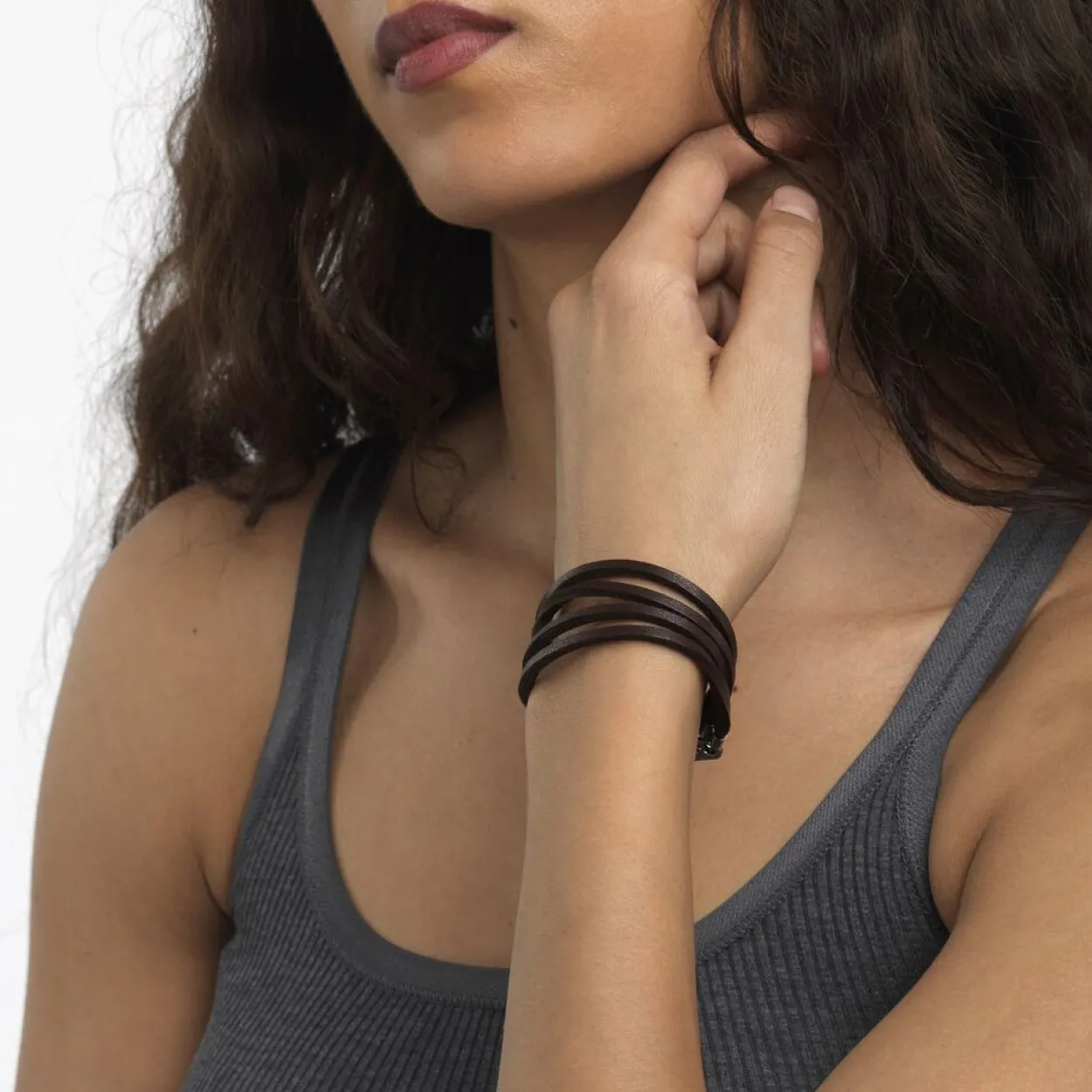 TROLLBEADS LÆDERARMBÅND BRUN 41CM – TLEBR-00005